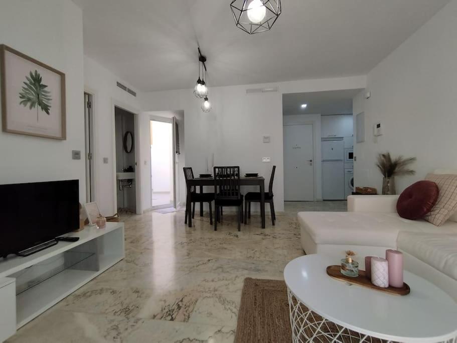 Love Rent4 Malaga Lyli Torremolinos Eksteriør billede