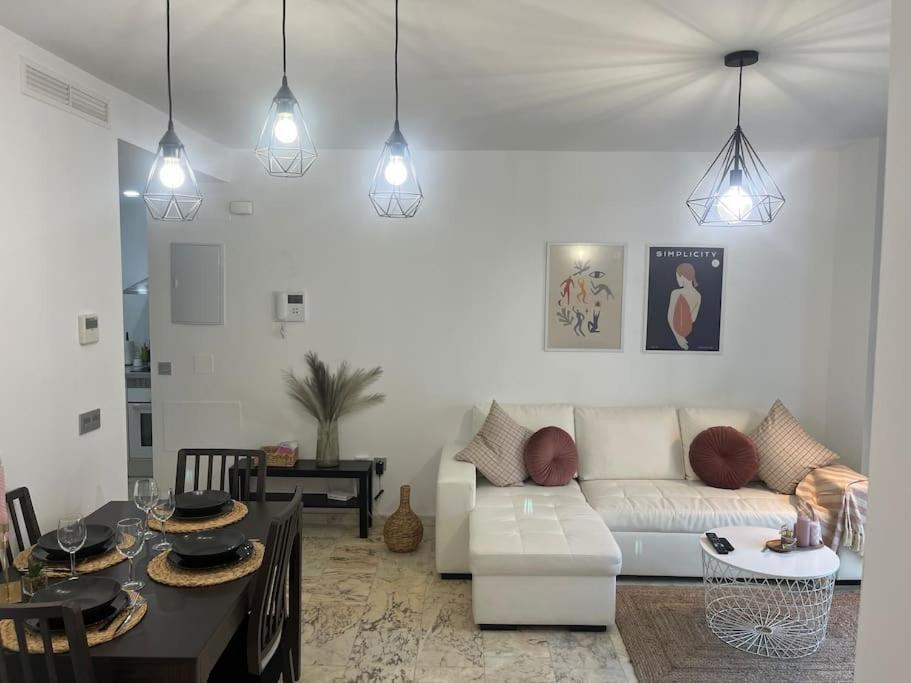 Love Rent4 Malaga Lyli Torremolinos Eksteriør billede