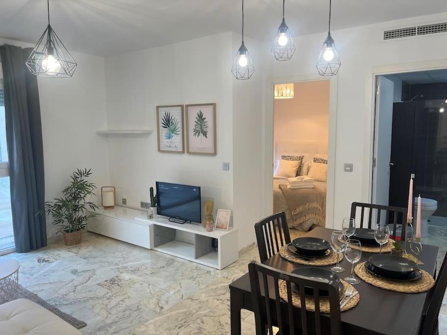 Love Rent4 Malaga Lyli Torremolinos Eksteriør billede